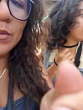 XXX chat uživo modela sol093