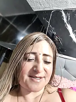 Chat XXX en directo de AlexadraJones3453