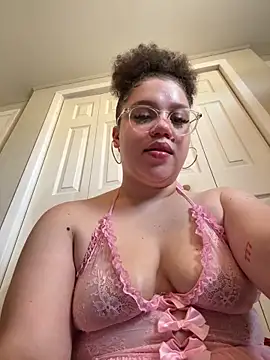 QueenNuttCollector Live XXX-chat