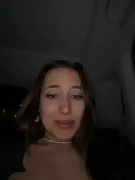 ICrazyOneIRL's Live XXX Chat