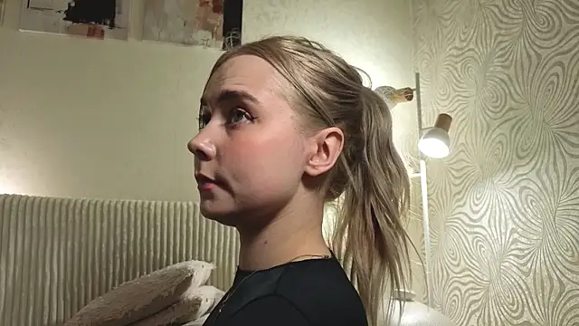 miny_rony's Live XXX Chat