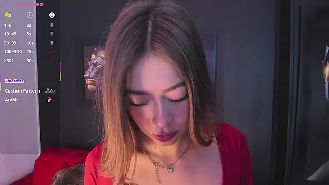 EmmilyClark live XXX chat