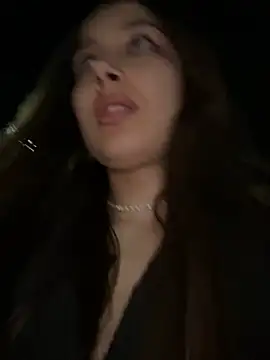 Show modela ICrazyOneIRL na web-kameri