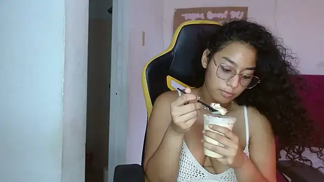 Pertunjukan Kamera Web emily_stars1