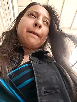 Czat XXX na żywo – MaskedLatinaX