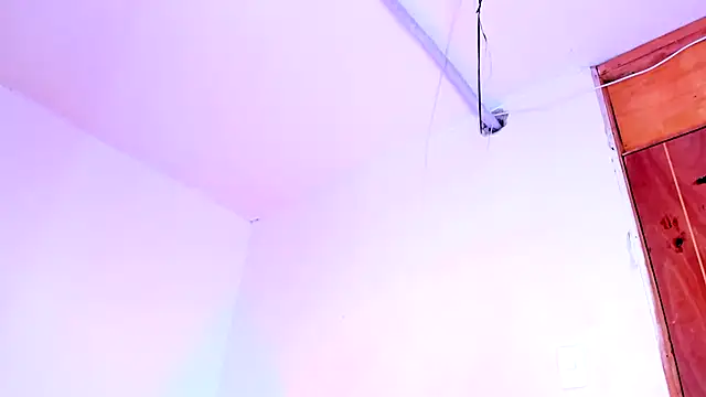 Czat XXX na żywo – Emily_Coper18