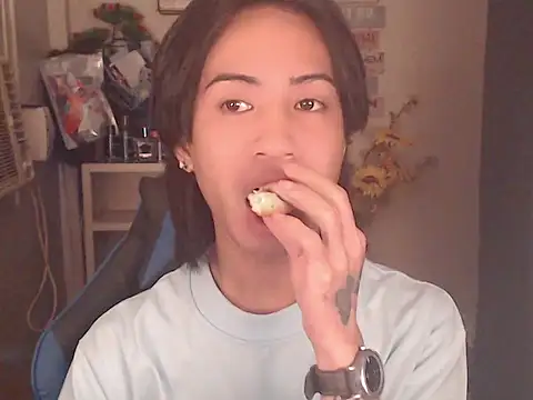 Erin_23 Pertunjukan Webcam