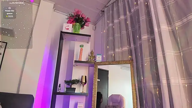 Miniadelfn Live XXX chat