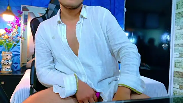 Oliver_Jamees live XXX chat