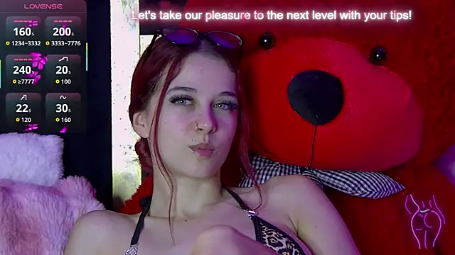 ArianaaFoxy's Live XXX Chat