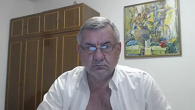 Show modela machomale3 na web-kameri