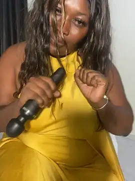 XXX chat uživo modela Cardiebae89