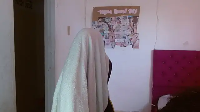 عرض كام emily_stars1