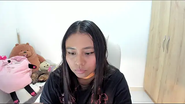 Онлайн чат XXX Ciara8