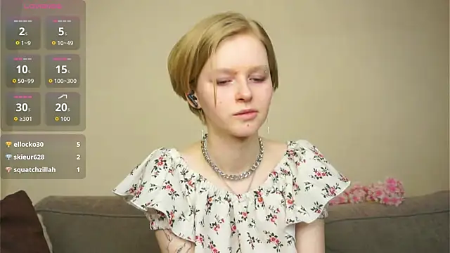 ToyaPletz's Live XXX Chat