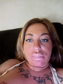 MiaMooly Adlı Modelin Web Kamerası Şovu