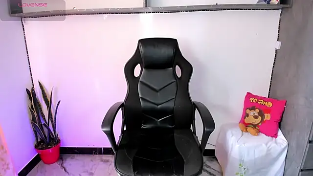 vickylatina_ live XXX chat