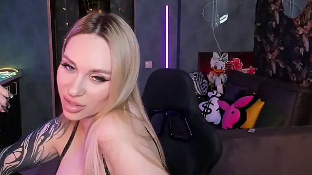 Živý XXX chat Blckmirrorr