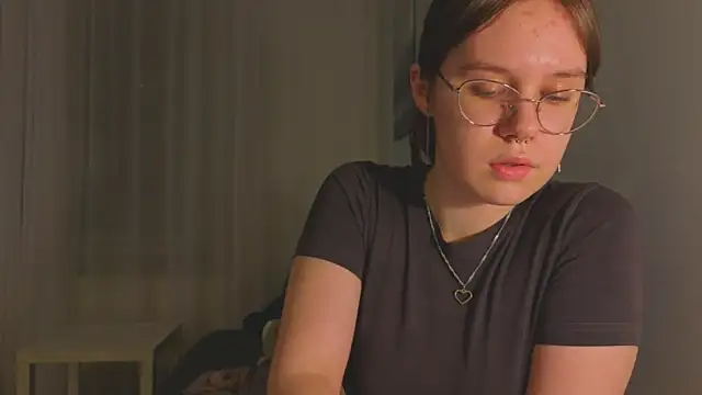 Mia_Luw's Live XXX Chat