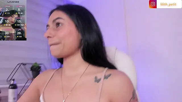 lilith_petit_n Live XXX chat