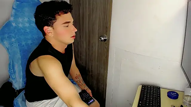 XXX chat uživo modela Mathias_twinkk