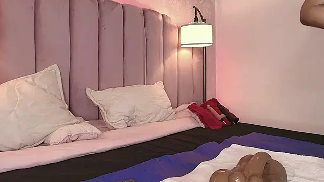 HallyBans' Webcam Show