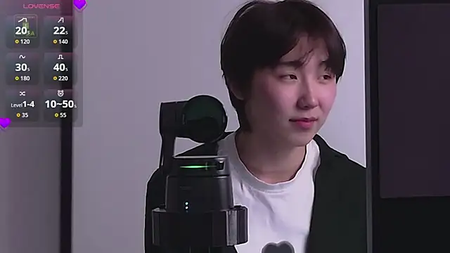 HeejinWang Adlı Modelin Canlı XXX Sohbeti