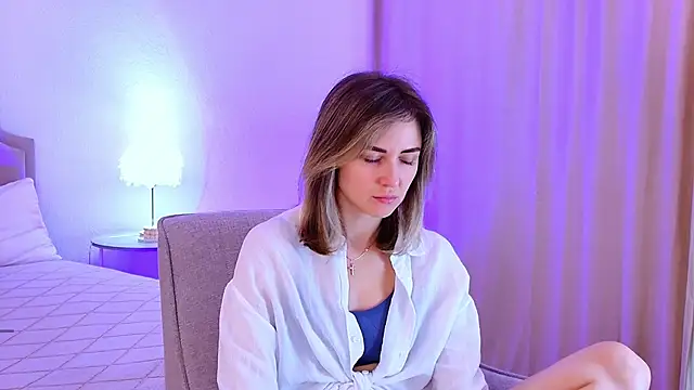 EmeraldGlow's Live XXX Chat