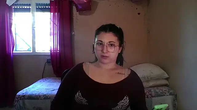 imsohornydacom élő XXX-chatje