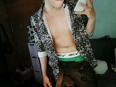 boyhigh1997 Chat XXX in diretta