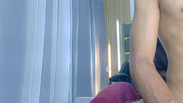 Oliver_bigblack_cock Chat XXX in diretta