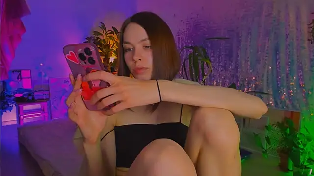 poli__'s Live XXX Chat