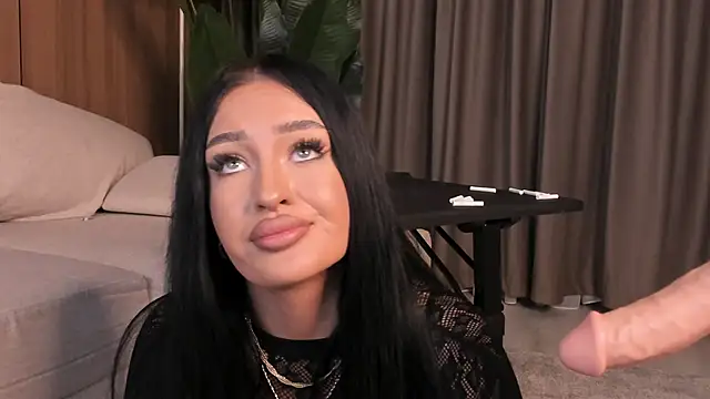 EmeraldKat's Live XXX Chat