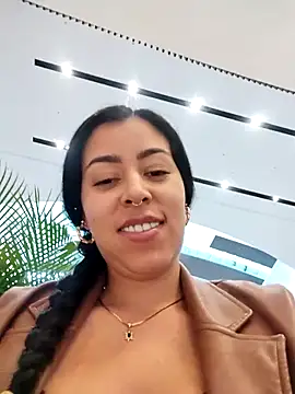 Luianna's Live XXX Chat
