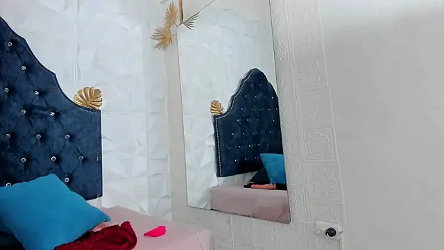 _mia_milf_: онлайн-секс-чат