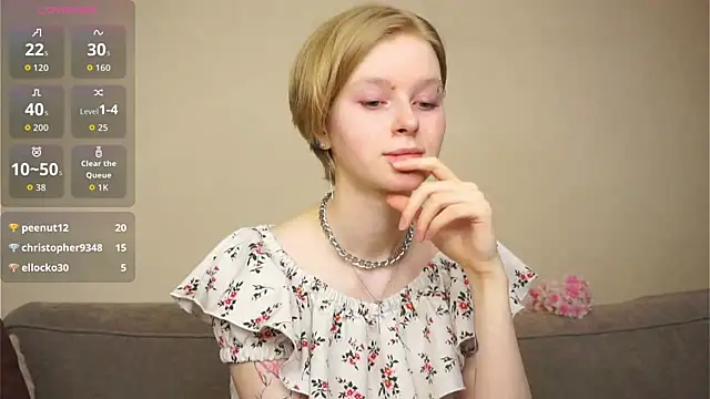 ToyaPletz Chat XXX live