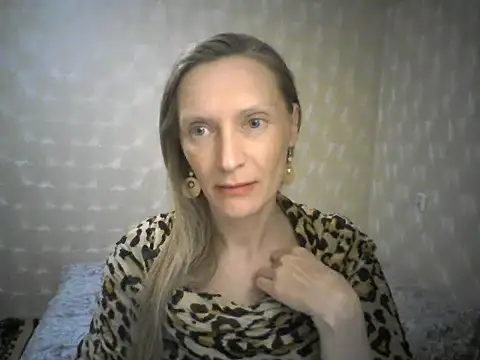 Averinona's Live XXX Chat