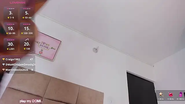 ashleycurvyyのライブXXXチャット