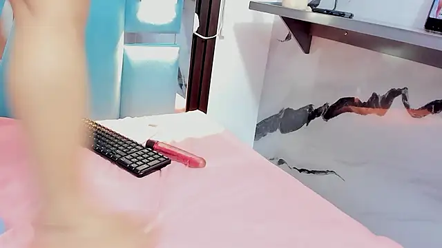 dajacatt: онлайн-секс-чат