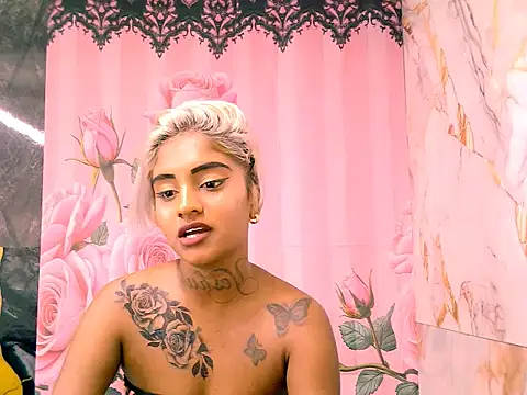 indian_barbie Adlı Modelin Canlı XXX Sohbeti