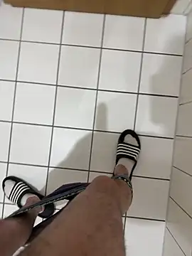 Hornybigdicksxd 在線直播表演