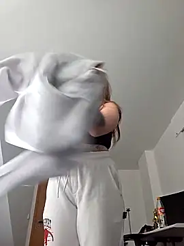 Luna_Lynn Obrolan Langsung XXX