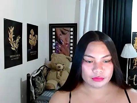 Czat XXX na żywo – TSbrianaHugeCock