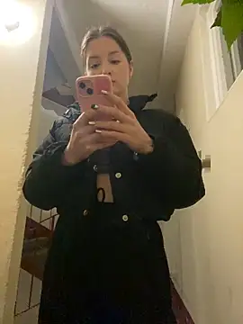 KrisMagnoly Chat XXX in diretta