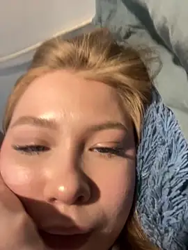 _Leya_ Adlı Modelin Canlı XXX Sohbeti