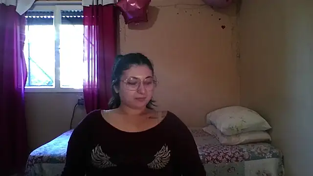 imsohornydacom Chat XXX live