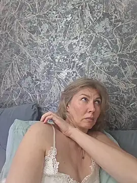 stellahere8: απευθείας συνομιλία ΧΧΧ