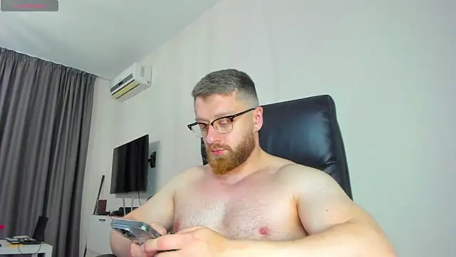 Findom_guy Chat XXX in diretta