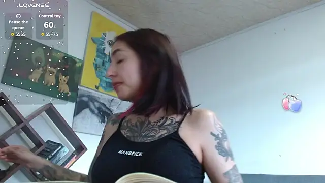 Chatroom XXX en direct de ZoeBakers_