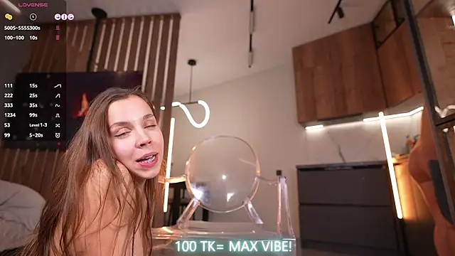 Monika__youthful – Kamerová šou